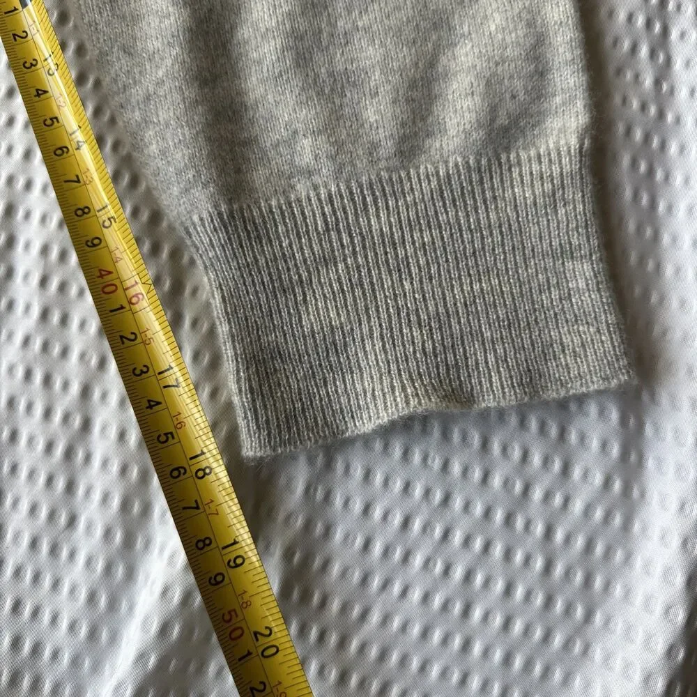 The Men's Store Bloomingdale's Sweater Mens XXL Gray Cashmere V Neck Knit